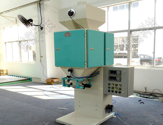 小型半自動(dòng)包裝機(jī)